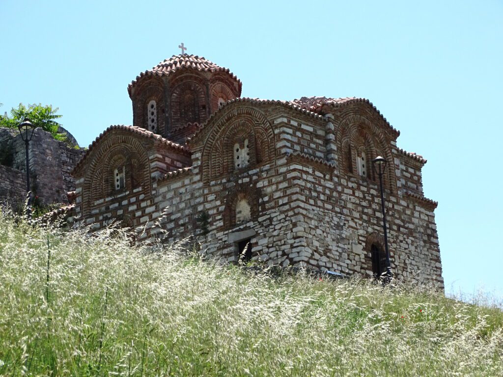 Heilige Dreifaltigkeitskirche in der Zitadelle von Berat, Albanien