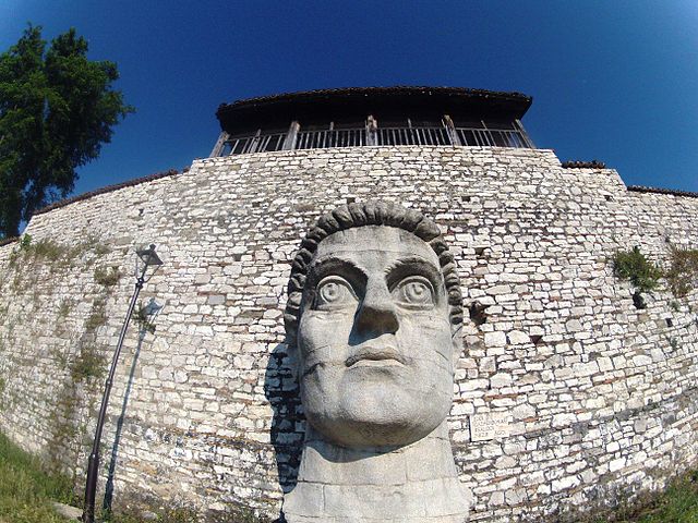 Historische Zitadelle von Berat in Albanien